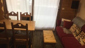 Unclassified image, 3 of 3, button - Apartment in Chinaillon Near Ski Slopes (Le Grand-Bornand)
