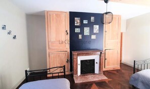 Interior - House in Boismont Near Somme Bay Trails (Boismont)