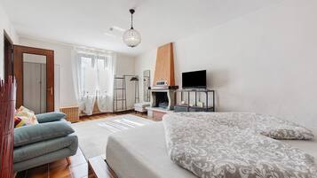 1 camera, una scrivania, ferro/asse da stiro, Wi-Fi