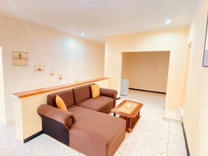 Televisión, chimenea