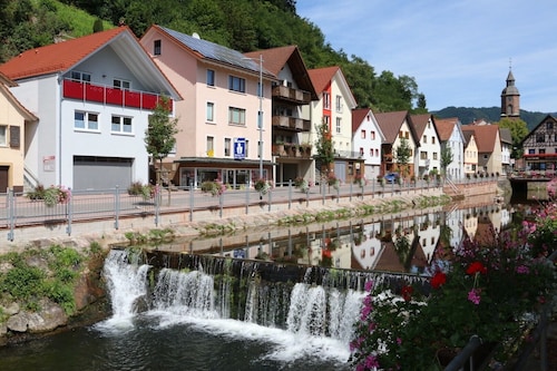 Apartment 'Lierbachblick, 80qm' with Balcony and Wi-Fi