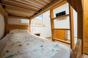 2 bedrooms, iron/ironing board, WiFi, bed sheets - Apartment 'Lierbachblick, 80qm' with Balcony and Wi-Fi (Oppenau)