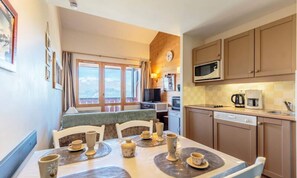 Dining - Apartment in Montchavin With Ski Access (La Plagne-Tarentaise)