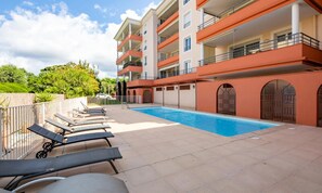 Pool - Apartment in Saint-raphael Near Beaches (Saint-Raphael)