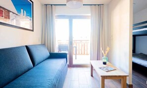 Living area - 3-room Apartment for 6 People (Vars)