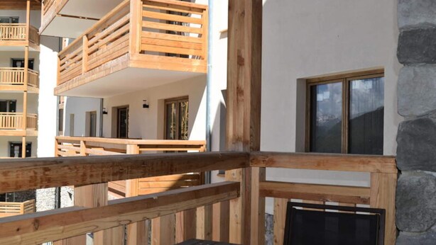 Property grounds - 3-room Apartment for 6 People (Vars)