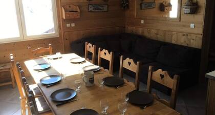 Apartment in Val Thorens With Ski Access