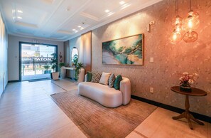 Basic Apartment | Interior