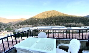 Outdoor dining - Apartments for 5 People (Avene)