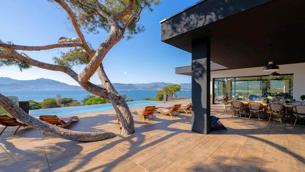 Outdoor dining - Villa Porticcio By Sea (Grosseto-Prugna)