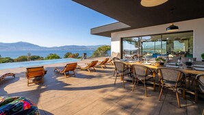 Outdoor dining - Villa Porticcio By Sea (Grosseto-Prugna)