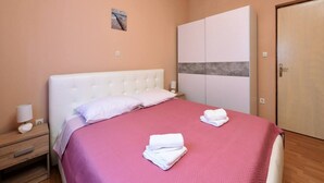 Room - Sea View Villa Near Beach in Posedarje (Posedarje)