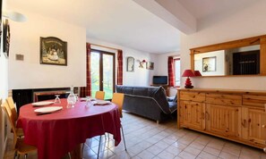 Dining - Chalet in Peyragudes Near Ski Slopes (Loudervielle)