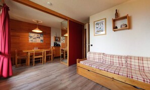 Interior - Divisible Studio for 4 People of 28m2 (La Plagne-Tarentaise)