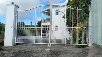 Apartment, 1 Bedroom, Smoking, Terrace | Property entrance