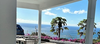 Charming Lagoon-view Apartment in Rodrigues