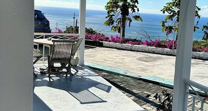 Apartment in Montagne Charlot With Stunning View of the Lagoon