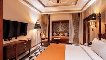 مكتب ومساحة عمل للكمبيوتر المحمول وواي فاي مجانًا