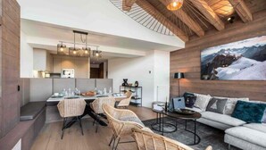 Unclassified image, 3 of 3, button - Apartment in Meribel Near Lake Tueda (Les Allues)
