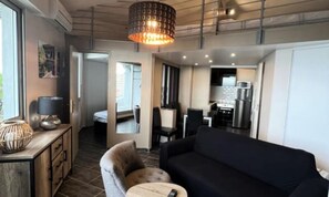 Living area - Apartment Grau-du-roi With Sea View Terrace (Le Grau-Du-Roi)