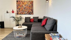 Living area - Apartment in Erquy With Stunning Sea Views (Erquy)