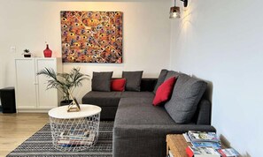 Living area - Apartment in Erquy With Stunning Sea Views (Erquy)