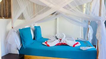 Classic Double or Twin Room, Balcony, Sea View | Laptop workspace