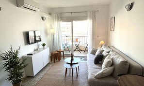 Living area - Apartment in Nerja Near Torrecilla Beach (Nerja)