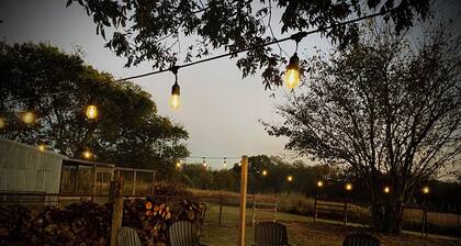 Rustic Ranch Retreat, Farm stay, Firepit, Game Room, Stars