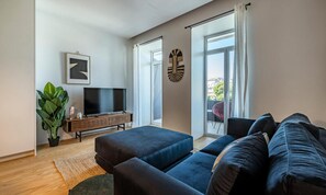 Living area - Nomad's Lux - 1bdr Almada Cool (Porto)