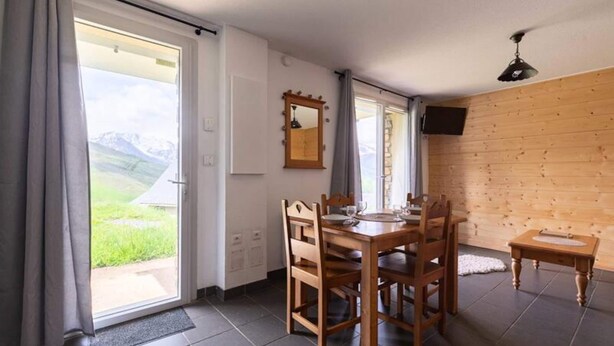 Unclassified image, 1 of 3, button - Peyragudes Studio for 4 People (Germ)