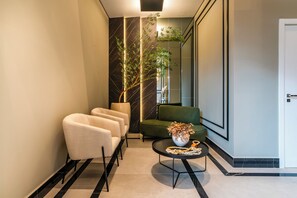 Sala de estar en el lobby