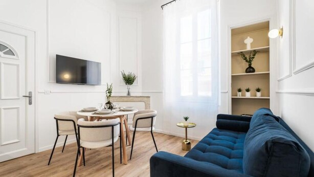 Interior - Apartment in Cannes Near La Croisette Beach (Cannes)