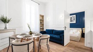 Interior - Apartment in Cannes Near La Croisette Beach (Cannes)