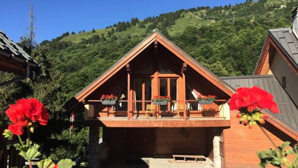 Exterior - Chalet in Les Verneys Near Ski Lift (Valloire)