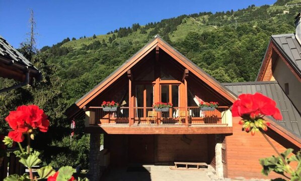 Exterior - Chalet in Les Verneys Near Ski Lift (Valloire)