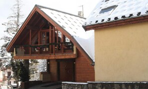 Exterior - Chalet in Les Verneys Near Ski Lift (Valloire)