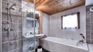 Bathroom - Apartment in Saint-gervais Near Ski Slopes (Saint-Gervais-les-Bains)