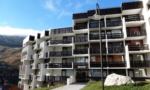 Exterior - Apartment in Tignes Near Ski Slopes (Tignes)