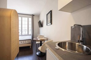 Iron/ironing board, WiFi - Air-conditioned and cozy haven (Le Pré-Saint-Gervais)