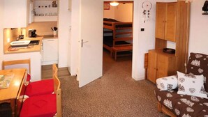 Unclassified image, 2 of 3, button - Large Studio for 4 People (Les Orres)