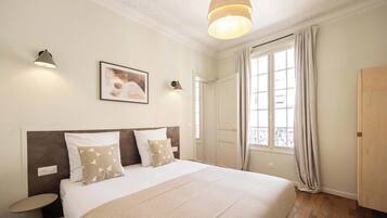 1 chambre, fer et planche Ă repasser, Wi-Fi, draps fournis