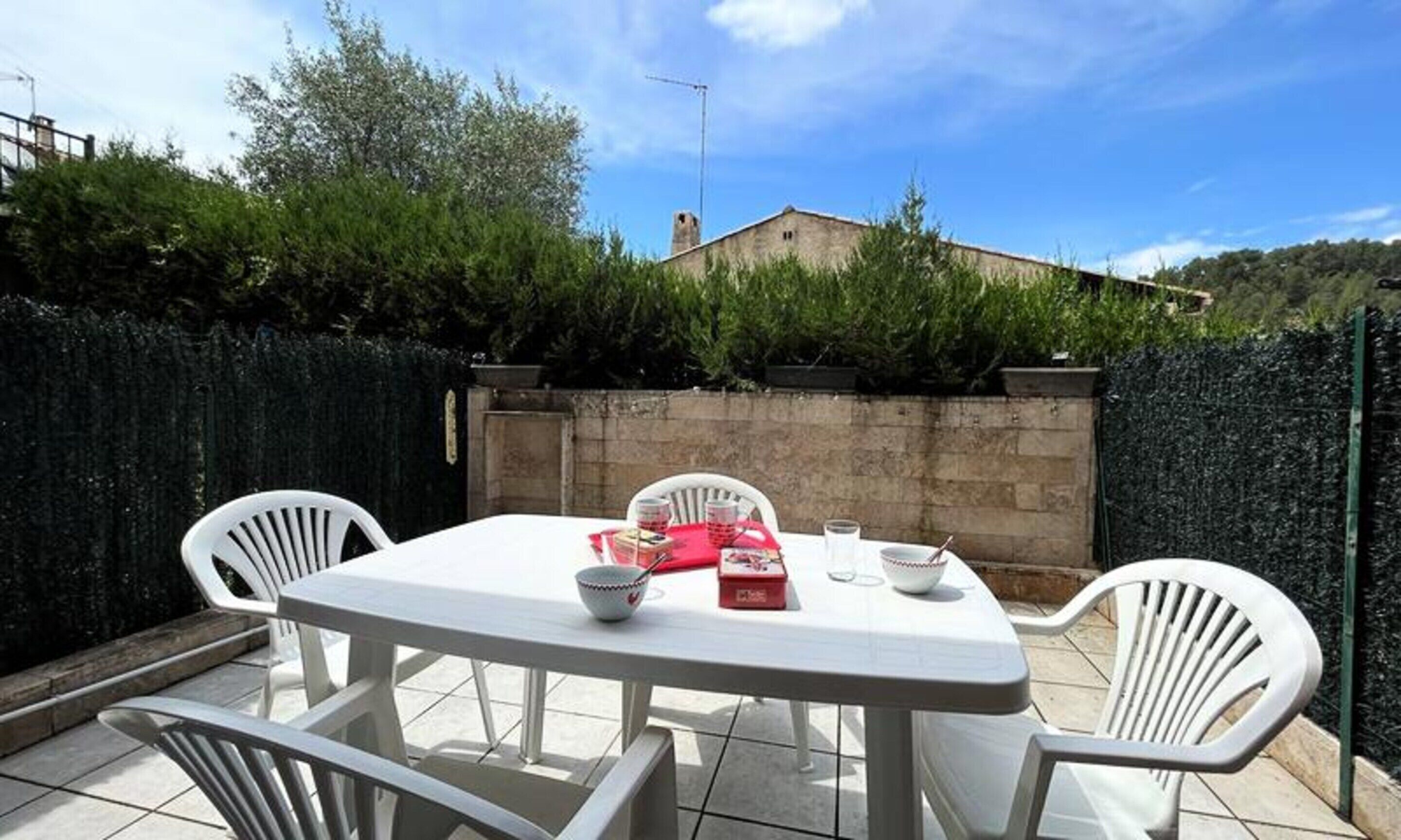 Khu ẩm thực ngoài trời