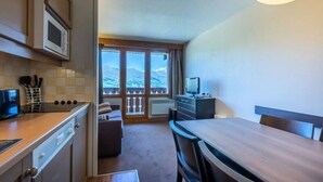 Interior - Apartment in Montchavin With Mont Blanc View (La Plagne-Tarentaise)