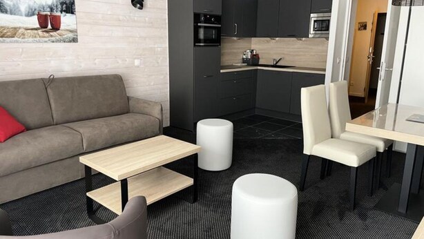 Living area - Studio for 4 People (Eaux-Bonnes)