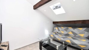 Unclassified image, 3 of 3, button - Apartment Near Espiguette Beach, Grau du Roi (Le Grau-Du-Roi)
