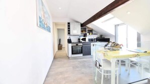 Unclassified image, 2 of 3, button - Apartment Near Espiguette Beach, Grau du Roi (Le Grau-Du-Roi)