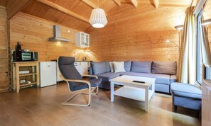 Living area - Chalet in Zandvoort Near the Beach (Zandvoort)