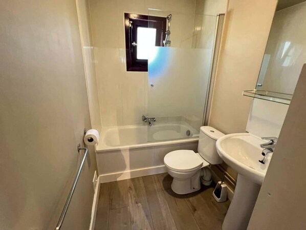 Chalet | Bathroom - Comfortable Chalet in Oignies for 6 (Viroinval)