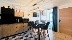Unclassified image, 3 of 3, button - Apartment Near Blue Lagoon With Pool (Le Grau-Du-Roi)